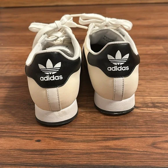 SAMOA Adidas - Picture 5 of 8